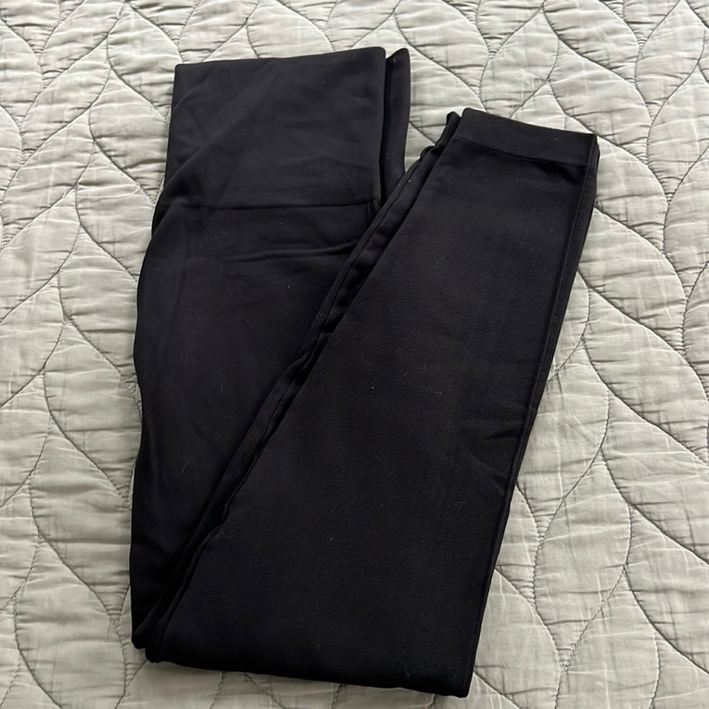 Spanx black leggings.